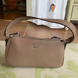 Nude Guess bag